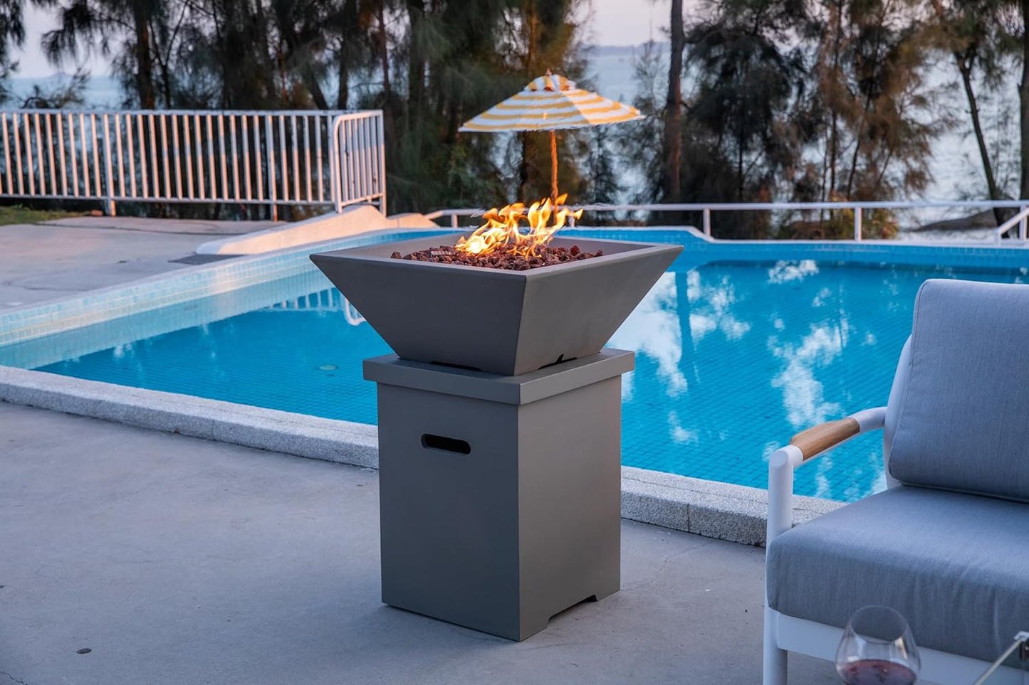ROCKLAND Pool Fire Bowl - Square (27x27x11") Bundle