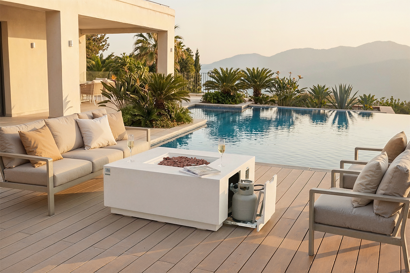 OCEANSIDE Fire Table - Square - Concealed Tank Storage